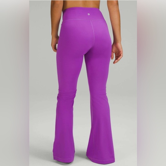 NWOT Lululemon Groove Super-High-Rise Split-Hem Flare Pant, size 6 - Picture 2 of 11